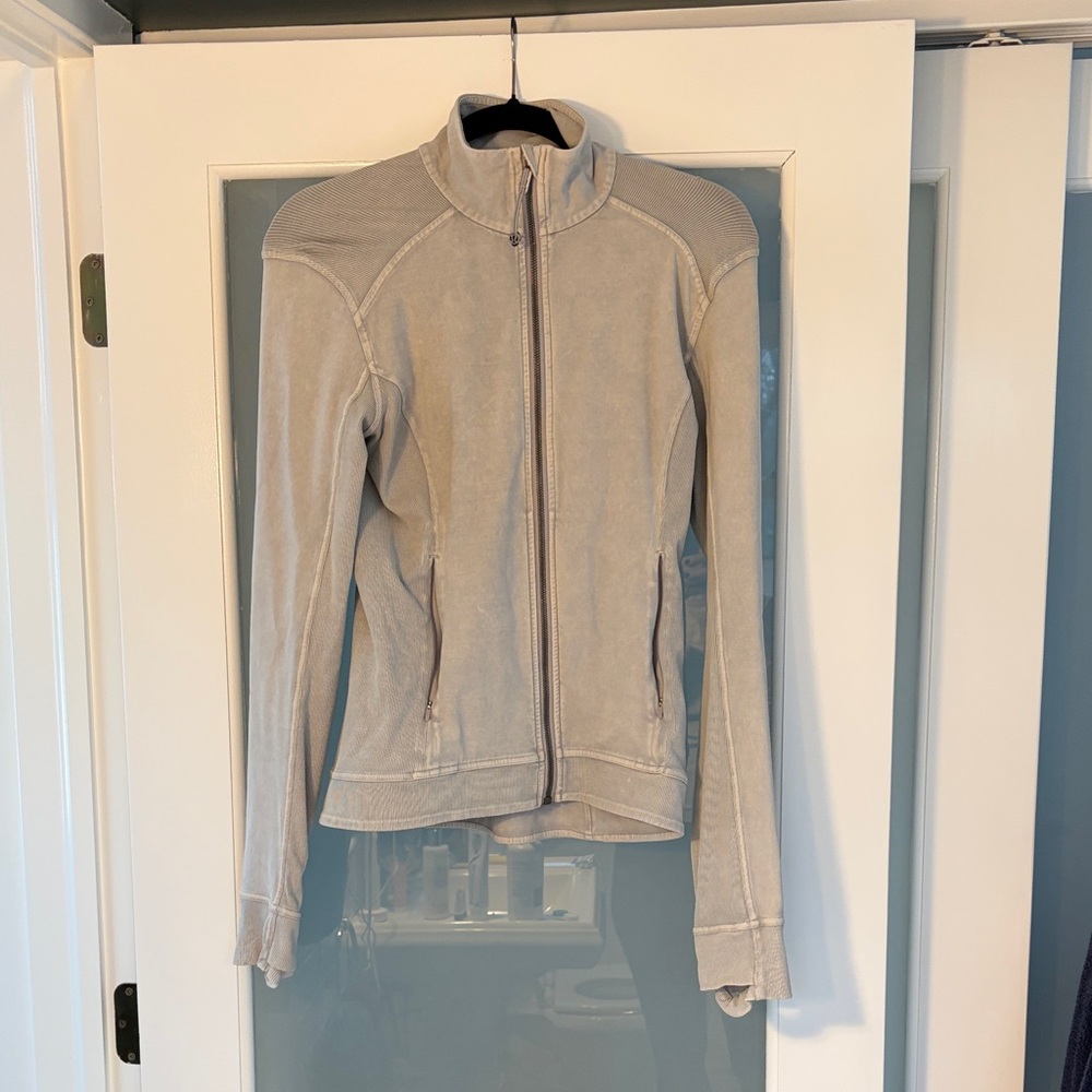 Lululemon Define Jacket (size 8)